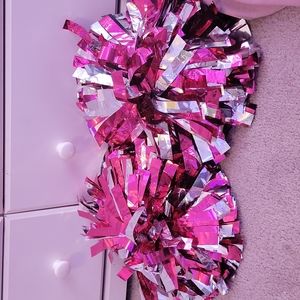 Cheer poms